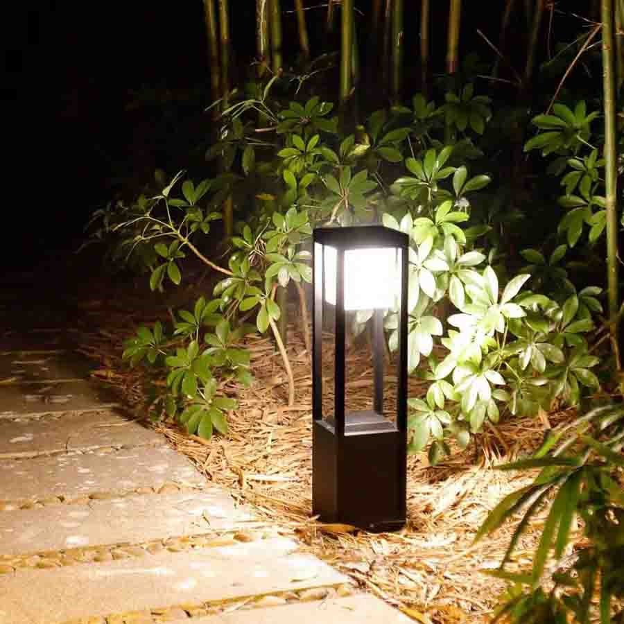 Lampa ogrodowa solarna LED Nimbus Cube 60 cm
