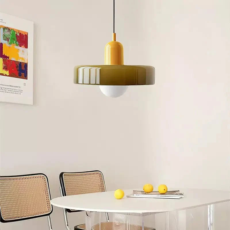 Lampa wisząca szklana w stylu Bauhaus