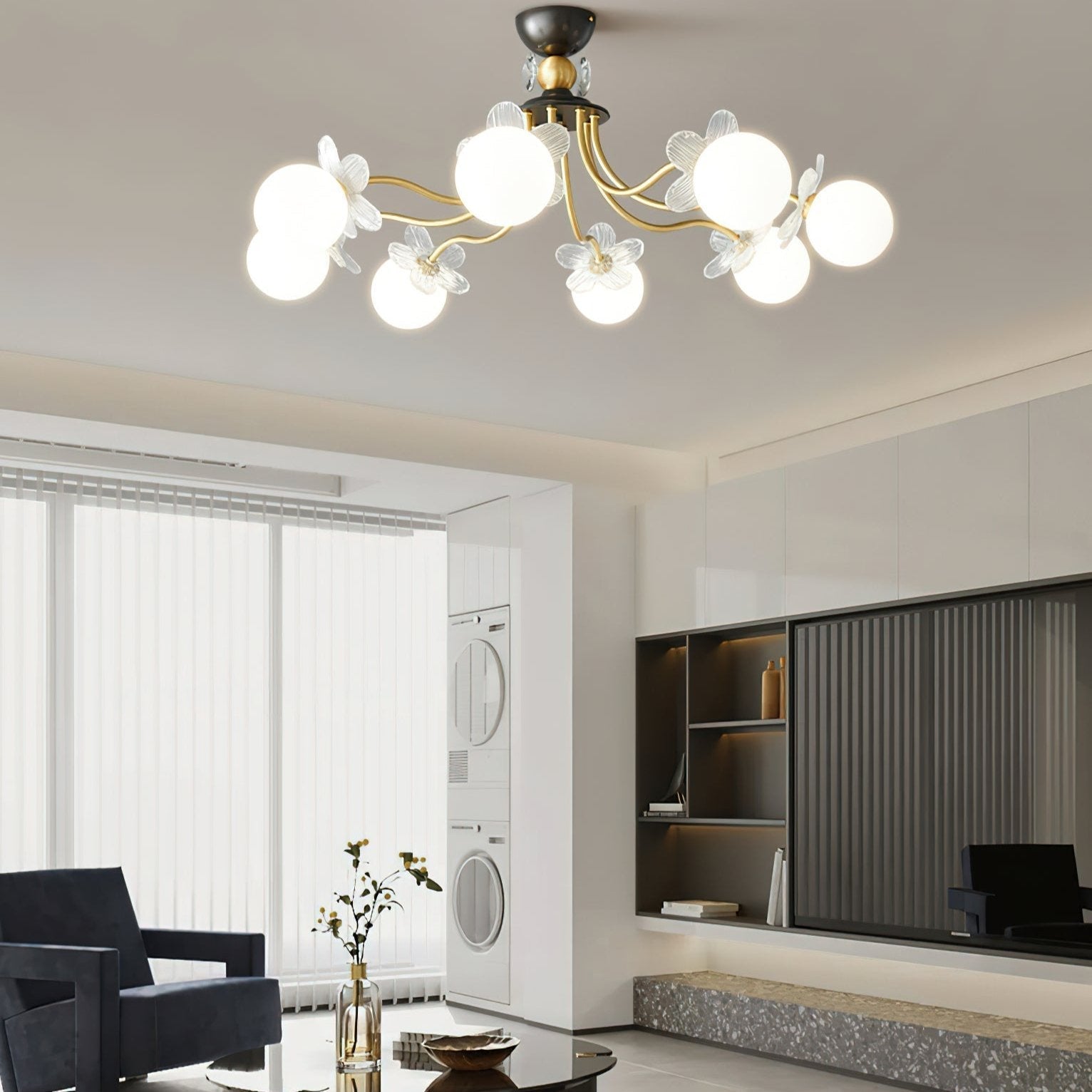 Żyrandol sufitowy szklany z motywem kwiatów