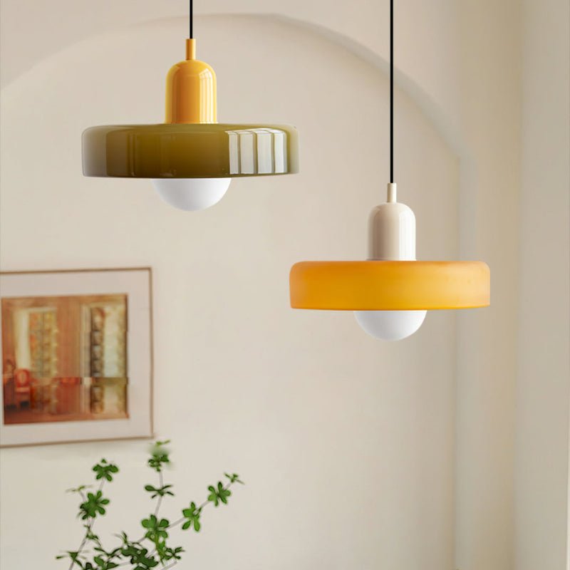 Lampa wisząca szklana w stylu Bauhaus