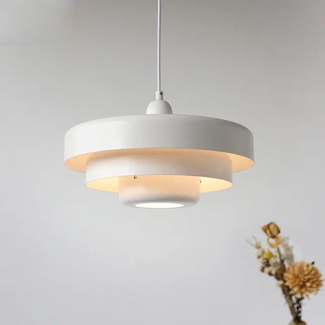 Lampa wisząca metalowa w stylu Bauhaus