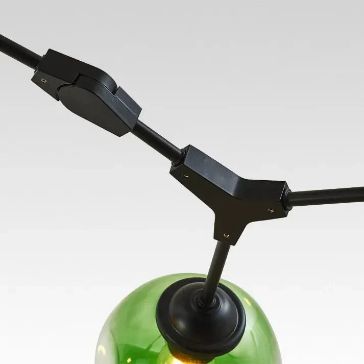 Żyrandol sufitowy z kloszami szklanymi w stylu Sputnik