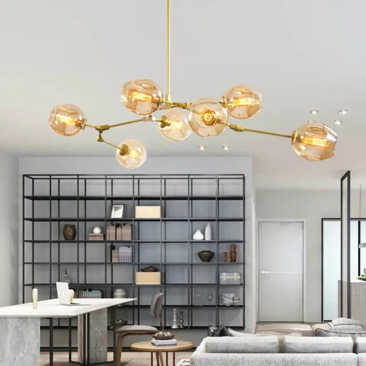 Żyrandol sufitowy z kloszami szklanymi w stylu Sputnik