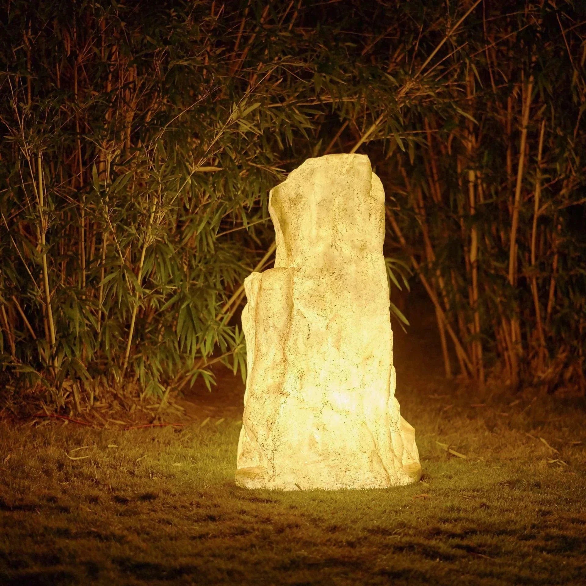 Ogrodowa lampa zewnętrzna LED w formie kamienia
