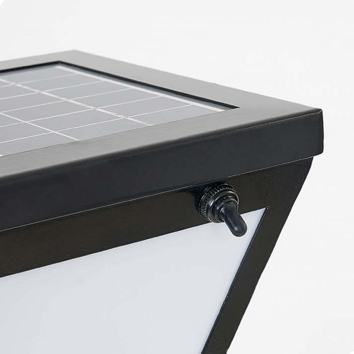 Solarna lampa ogrodowa LED na słupku czarna