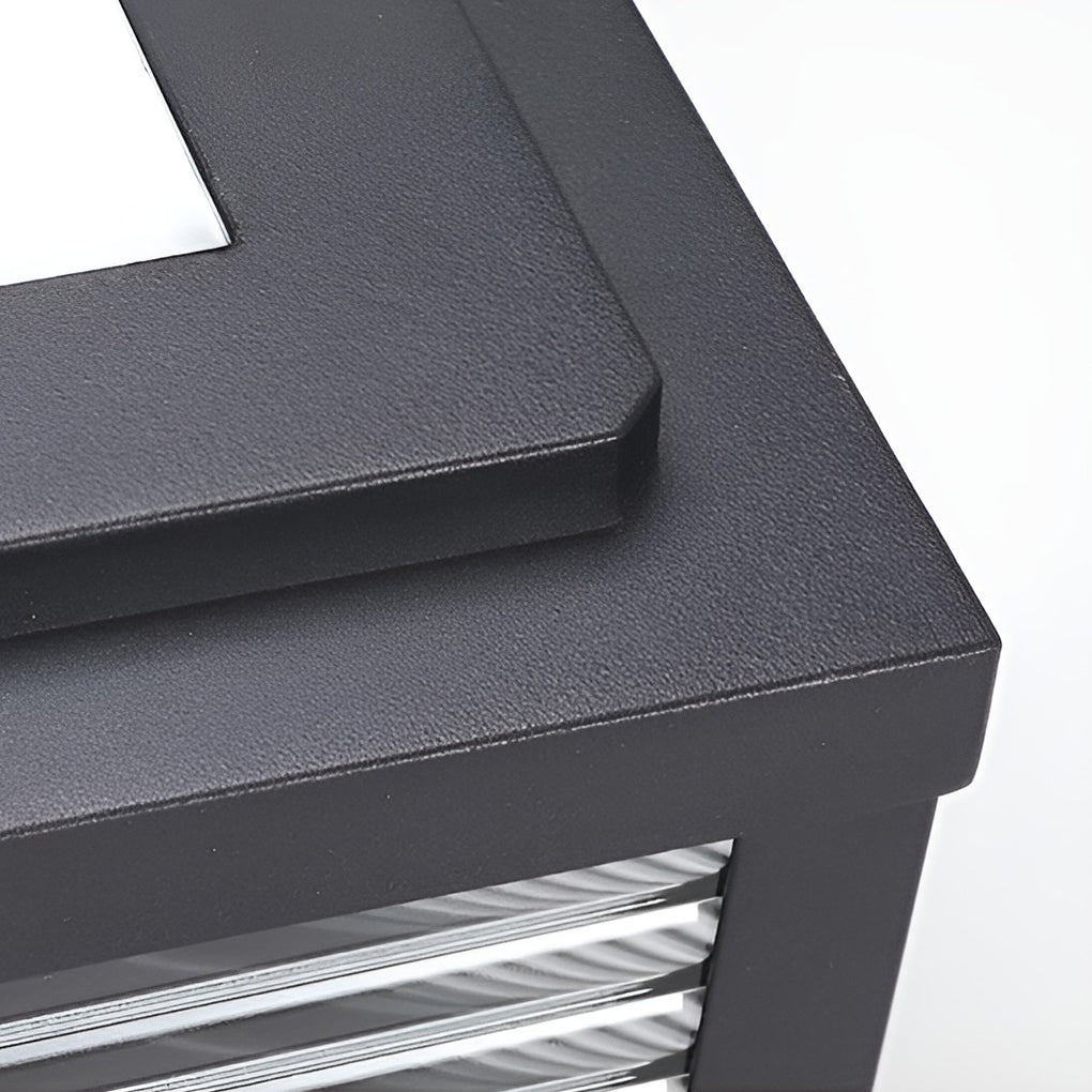 Kwadratowa lampa słupkowa LED z żebrowanym kloszem