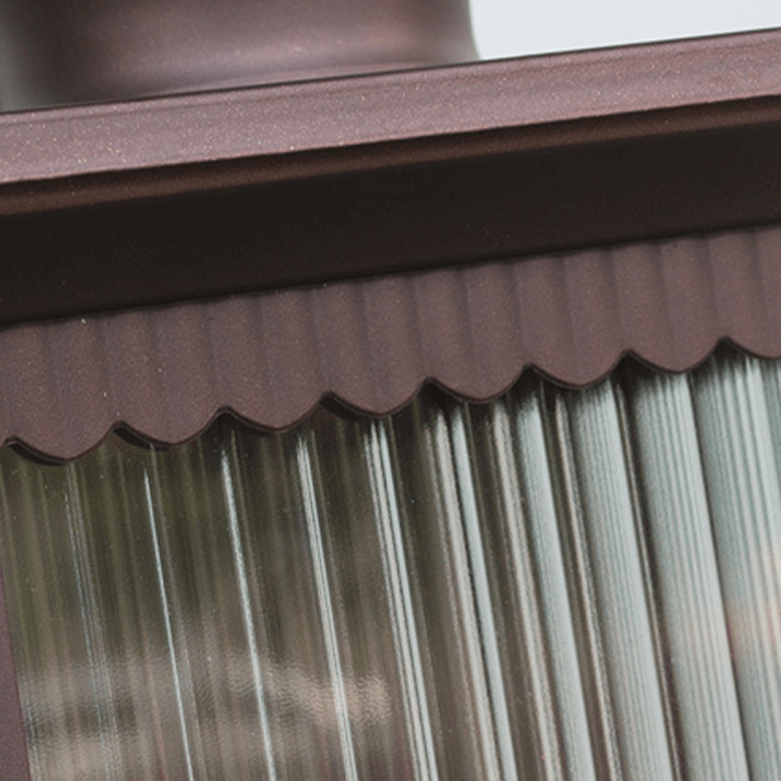 Zewnętrzny kinkiet ścienny retro prostokątny