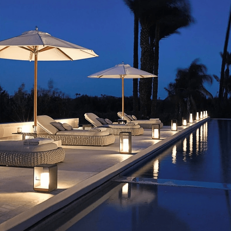 Solarna lampa tarasowa LED w formie latarni